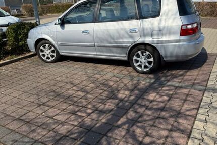 Kia Carens 171.500 km 2.999 &euro; Kassel 34132