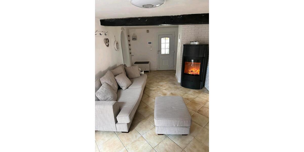 Vermiete schöne große und gepflegte Wohnung 6 zimmer