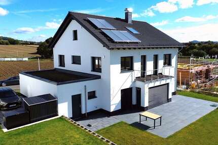 Haus zum Kaufen in Gudensberg 598.000 € 225.48 m² 7 zimmer