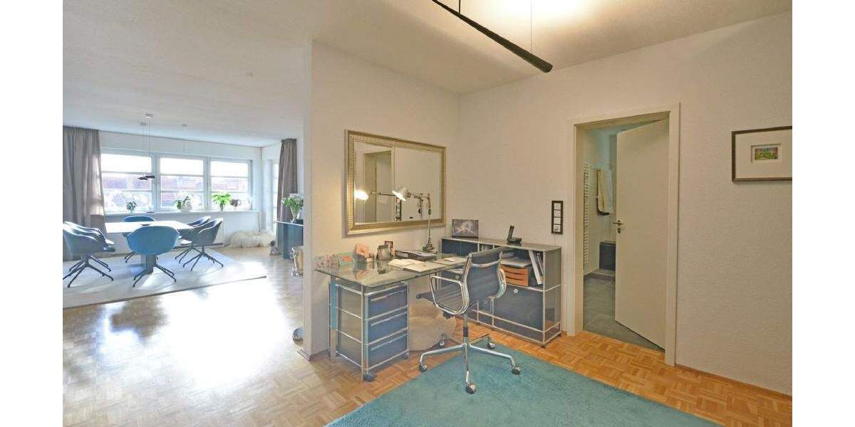 Sonnige 4-ZKB Maisonette mit Balkon, Terrasse und 2 Stellplätzen, Top-Lage am Weinberg 4 zimmer