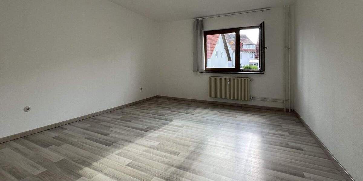 Mehrfamilienhaus, Wohnhaus Niestetal Sandershausen - 9 Zimmer, 202 m&sup2;, 398.000&euro; | Angebot:25818667