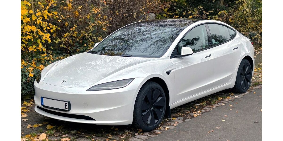 Tesla Model 3 34.000 km 33.880 &euro; Schauenburg 34270