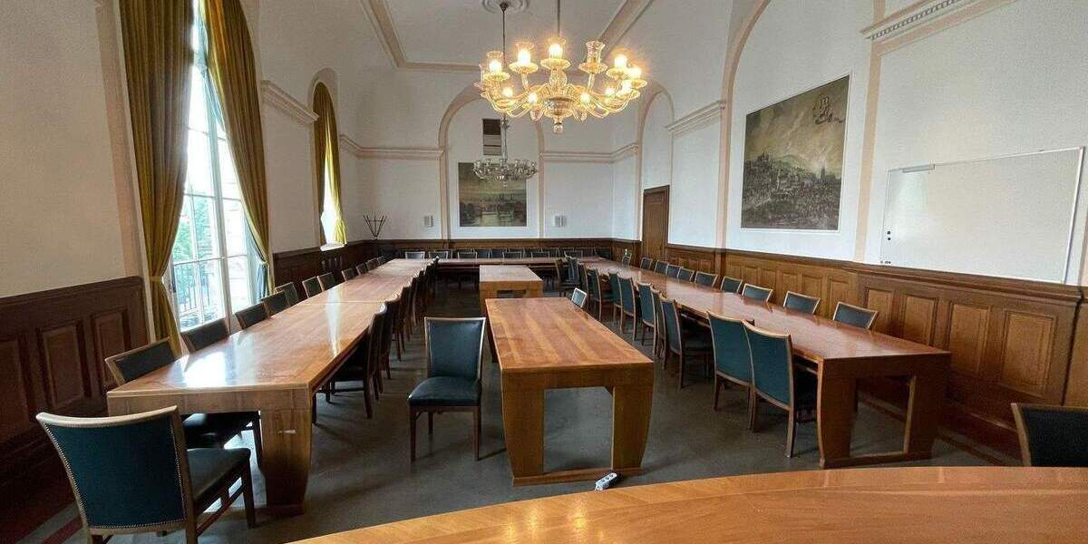 Repräsentative Büro-Praxisfläche in herrschaftlichem Gebäude 1 zimmer