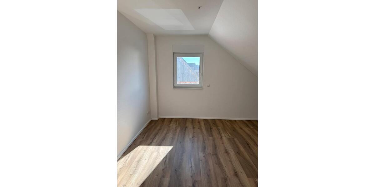 Dachgeschoßwohnung Ahnatal - 2 Zimmer, 60 m&sup2;, 735&euro; | Angebot:26351482