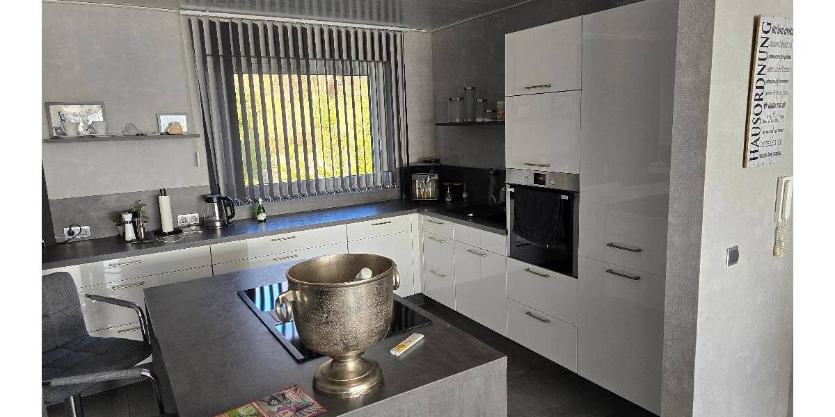 Penthousewohnung in Panoramalage am Waldrand von Nordhessen in Nieste 4 zimmer