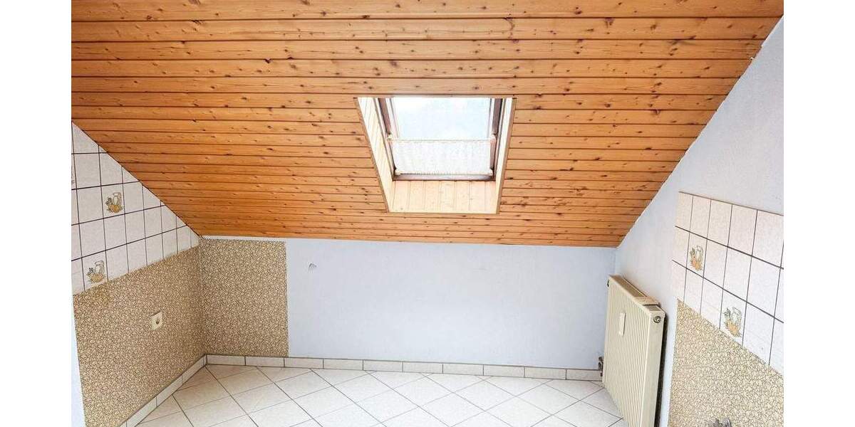 Mehrfamilienhaus, Wohnhaus Kaufungen Niederkaufungen - 5 Zimmer, 180 m&sup2;, 330.000&euro; | Angebot:25314204