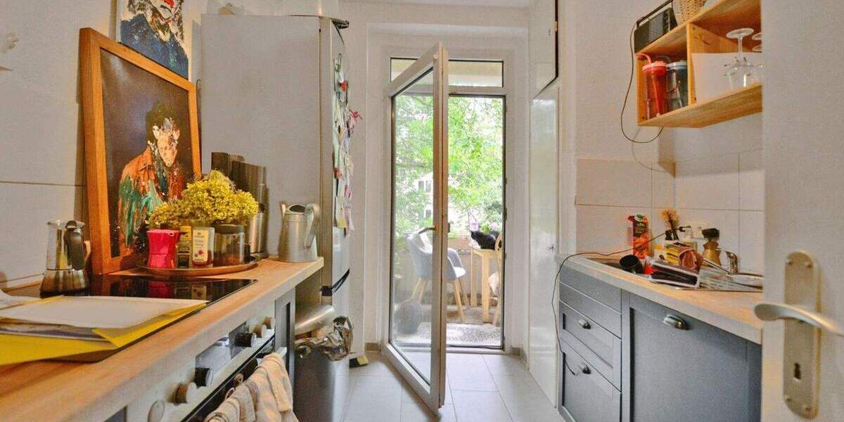 Etagenwohnung Kassel Mitte - 3 Zimmer, 100 m&sup2;, 260.000&euro; | Angebot:25660879