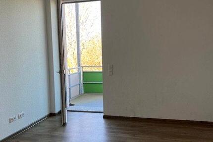 Wohnung Kassel Niederzwehren - 2 Zimmer, 68 m&sup2;, 652&euro; | Angebot:26094994