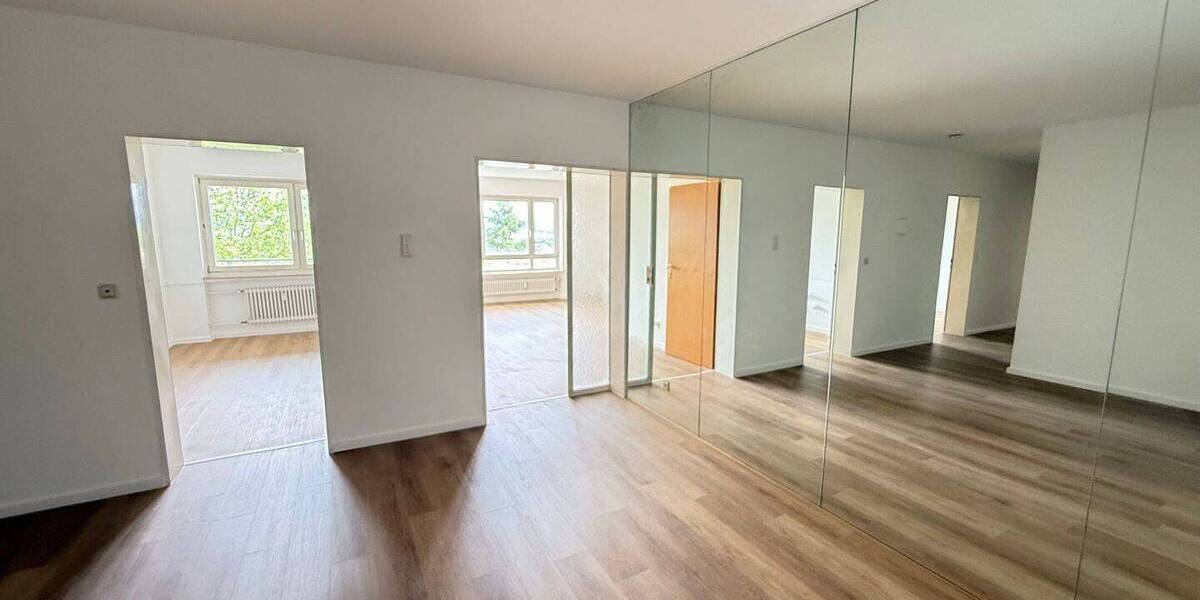 Etagenwohnung Kassel Fasanenhof - 3 Zimmer, 118 m&sup2;, 1.125&euro; | Angebot:26912776
