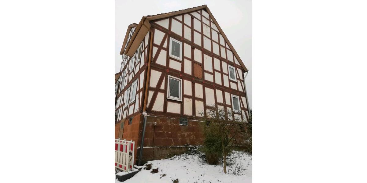 Einfamilienhaus Hessisch Lichtenau - 7 Zimmer, 140 m&sup2;, 139.000&euro; | Angebot:26960071