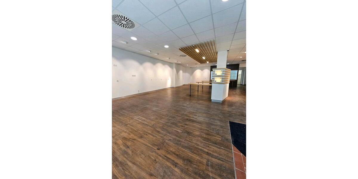 Vielseitig nutzbare Gewerbefläche in Fußgängerzone von Kassel ! zimmer