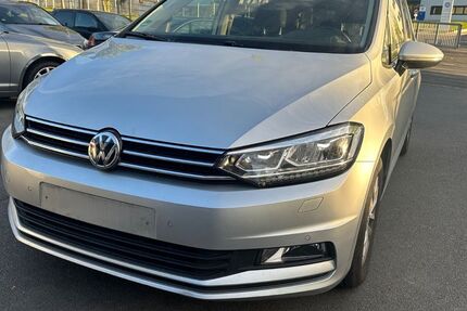 VW Touran 85.000 km 19.500 € Kassel 34123