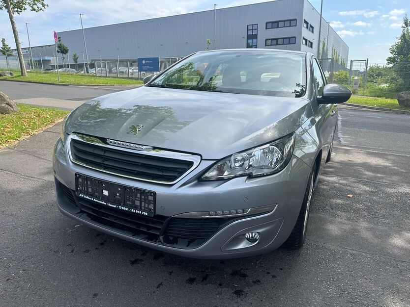 Peugeot 308 89.000 km 9.700 € Kassel 34123