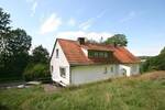 WOHNEN WIE IM URLAUB Einfamilienhaus mit Terrasse, Balkon, Garage und kinderfreundlichem Garten in ruhiger Waldrandlage von Staufenberg-OT