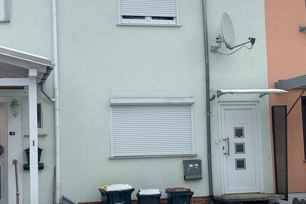 Haus Kassel Bettenhausen - 3 Zimmer, 94 m&sup2;, 1.070&euro; | Angebot:25924204