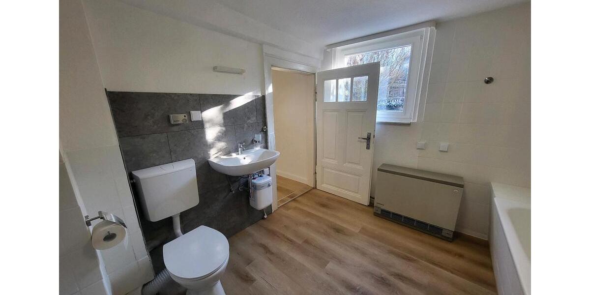 Einfamilienhaus Kassel Niederzwehren - 4 Zimmer, 72 m&sup2;, 790&euro; | Angebot:25239179