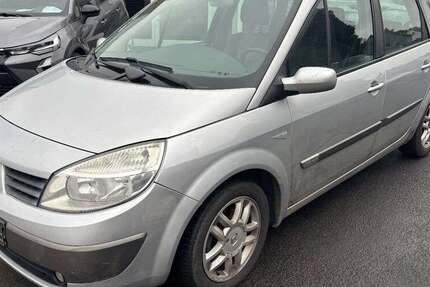 Renault Scenic 115.932 km 1.990 &euro; Kassel 34125