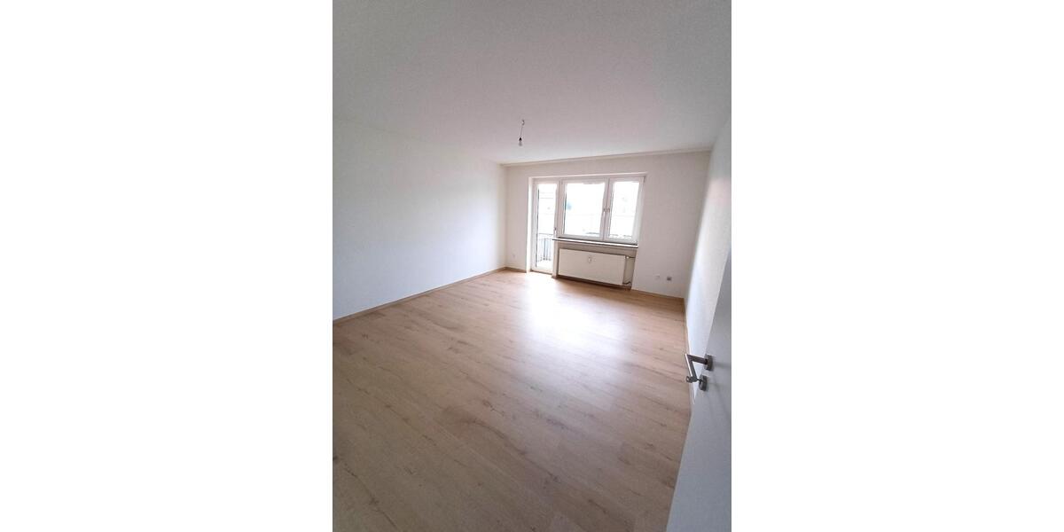 Schön geschnittene 2 ZKB Wohnung, 2. OG mit Balkon 2 zimmer