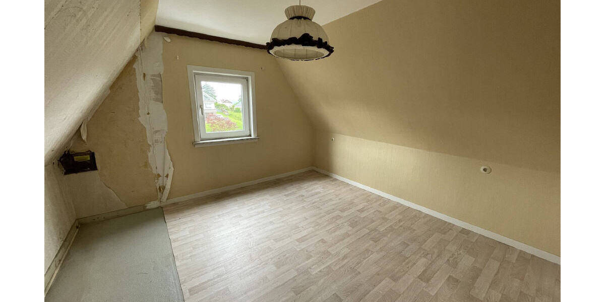 Einfamilienhaus Niestetal Heiligenrode - 4 Zimmer, 80 m&sup2;, 129.000&euro; | Angebot:25729565