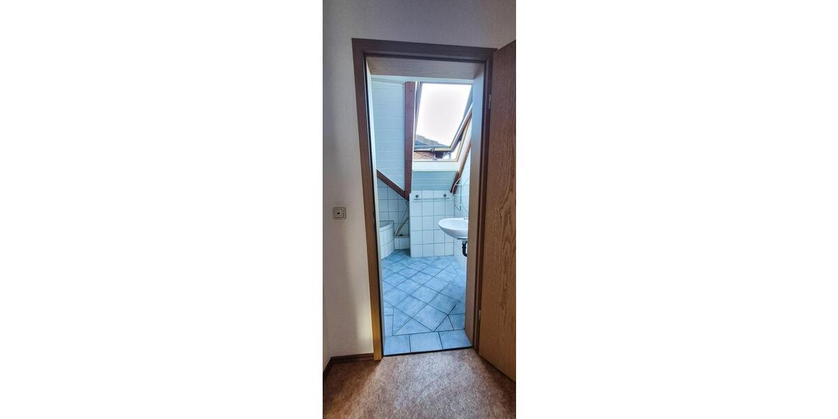 Dachgeschoßwohnung Vellmar - 2 Zimmer, 53 m&sup2;, 450&euro; | Angebot:26004062
