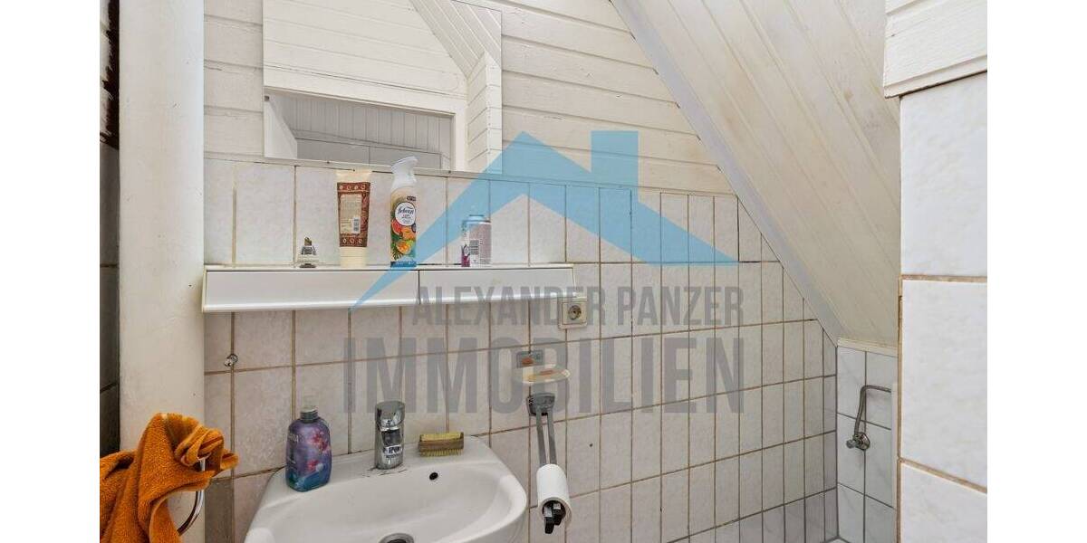 Mehrfamilienhaus, Wohnhaus Kassel Niederzwehren - 235.000&euro; | Angebot:23983191