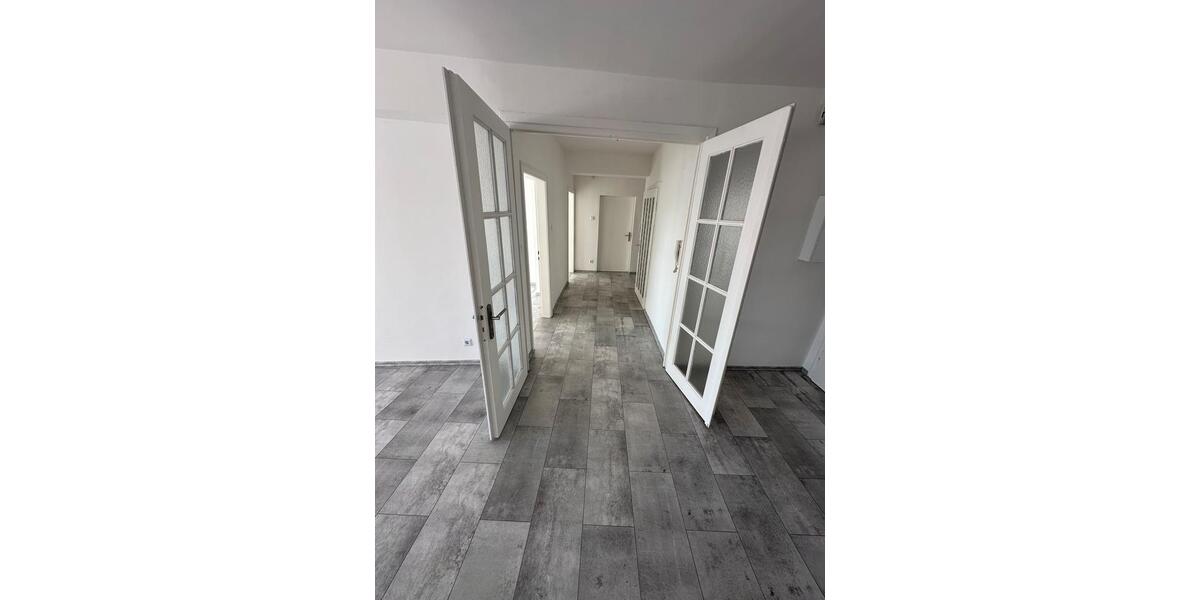 Etagenwohnung Kassel Vorderer Westen - 4 Zimmer, 88 m&sup2;, 1.100&euro; | Angebot:26102410