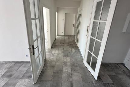 Wohnung Kassel Vorderer Westen - 4 Zimmer, 88 m&sup2;, 1.100&euro; | Angebot:26102410