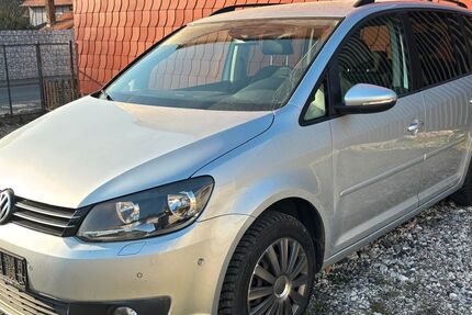 VW Touran 270.338 km 2.999 &euro; Landwehrhagen 34355