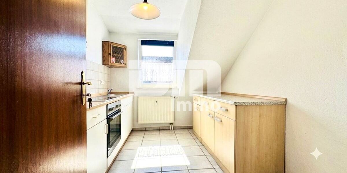 Exklusive Dachgeschosswohnung mit Balkon & Garage in gefragter Lage der Eichwaldsiedlung - Dachgeschoßwohnung Kassel Bettenhausen | Angebot:27070859