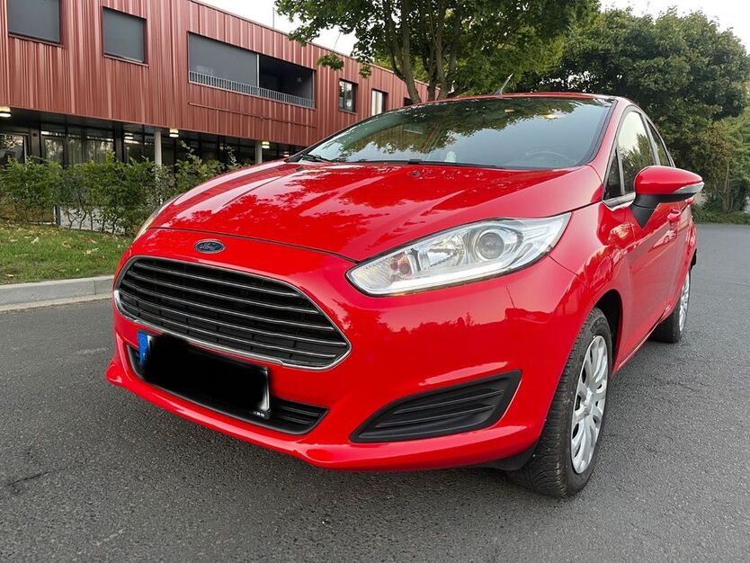 Ford Fiesta 112.189 km 4.900 € Baunatal 34225