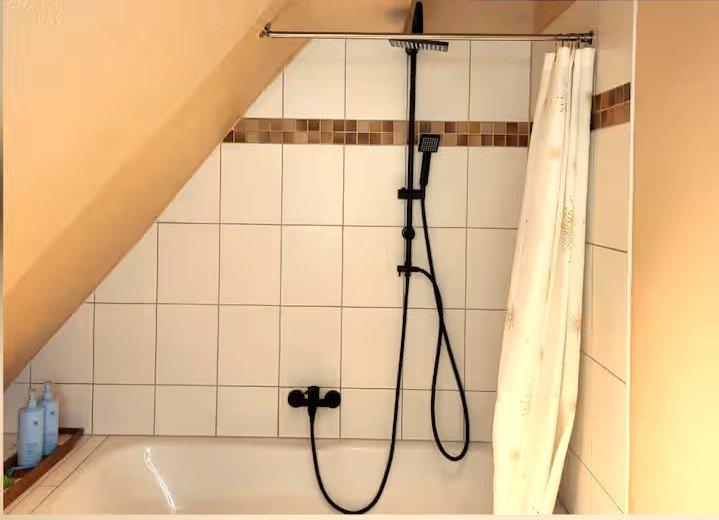 Dachgeschoßwohnung Kassel Fasanenhof - 2.5 Zimmer, 58 m&sup2;, 160.000&euro; | Angebot:27078112