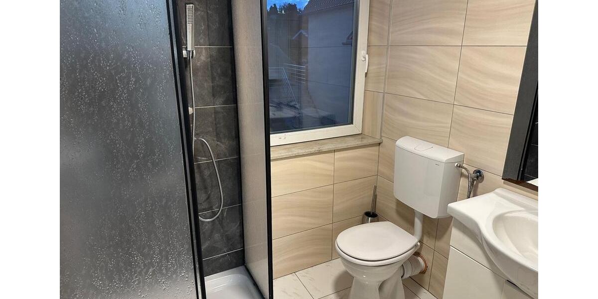 Einfamilienhaus Grebenstein - 6 Zimmer, 140 m&sup2;, 185.000&euro; | Angebot:26232358