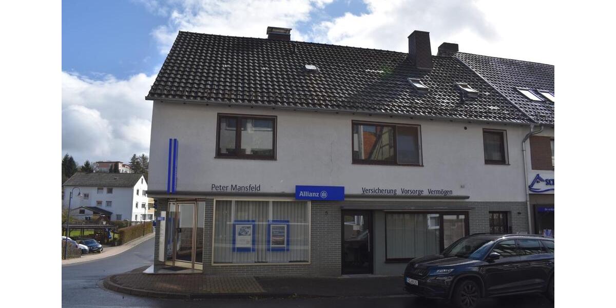Mehrfamilienhaus, Wohnhaus Niedenstein - 8 Zimmer, 240 m&sup2;, 259.500&euro; | Angebot:26021587
