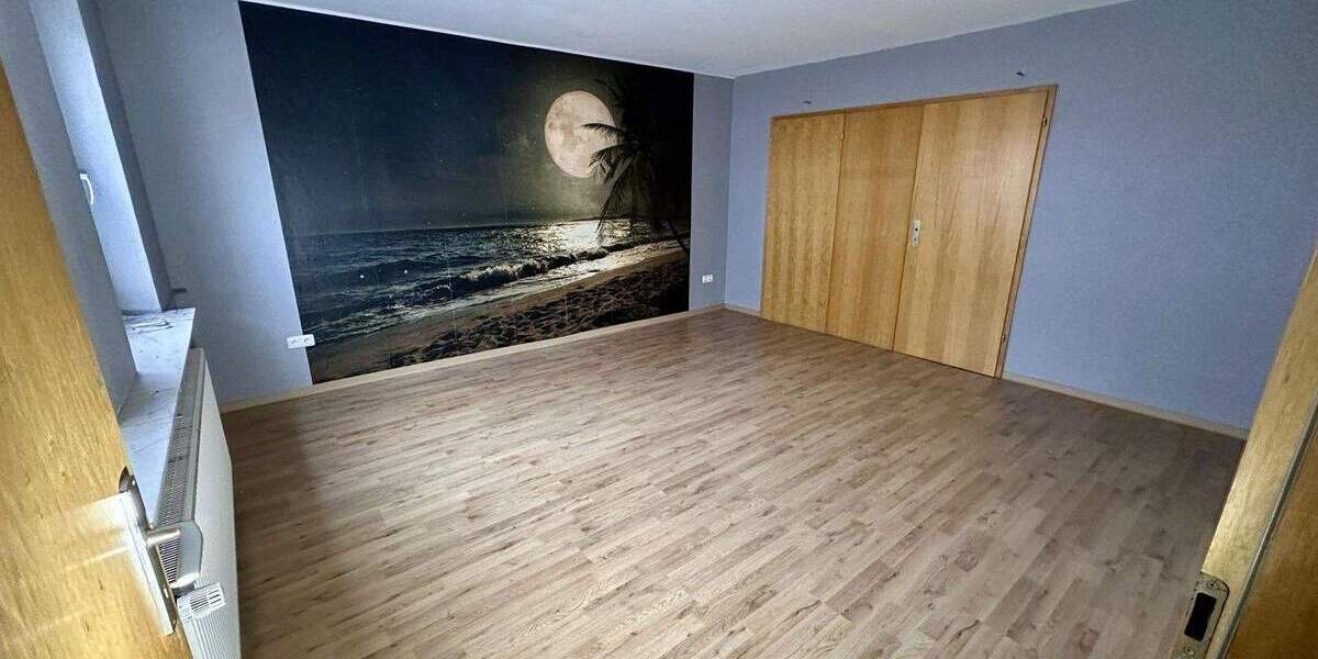 Einfamilienhaus Wolfhagen Istha - 7 Zimmer, 200 m&sup2;, 1.150&euro; | Angebot:25278020