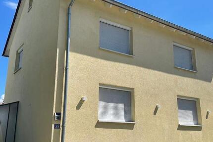 Haus Kassel Niederzwehren - 4 Zimmer, 114 m&sup2;, 460.000&euro; | Angebot:25858451