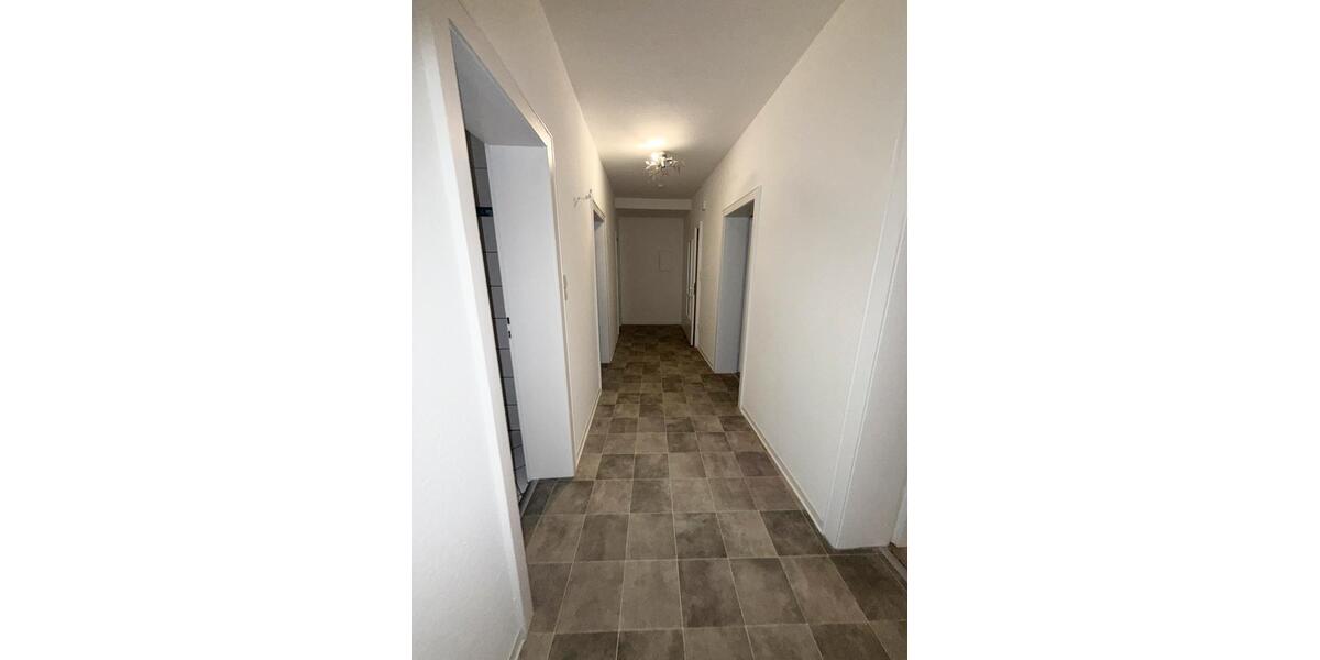 Erdgeschoßwohnung Kassel Bettenhausen - 4 Zimmer, 81 m&sup2;, 750&euro; | Angebot:25152822