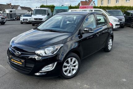 Hyundai i20 74.326 km 5.500 € Kassel 34123