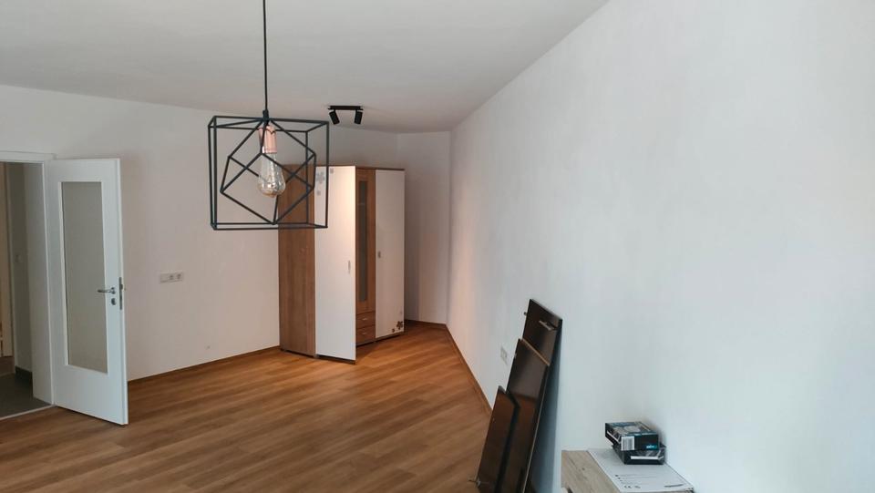 Etagenwohnung Felsberg - 1 Zimmer, 50 m&sup2;, 550&euro; | Angebot:26223336