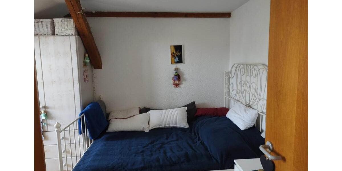 Dachgeschoßwohnung Guxhagen - 4 Zimmer, 84 m&sup2;, 220.000&euro; | Angebot:23905984