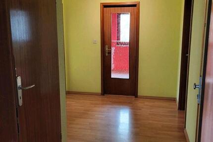 Wohnung Staufenberg - 3 Zimmer, 72 m&sup2;, 140.000&euro; | Angebot:26119584