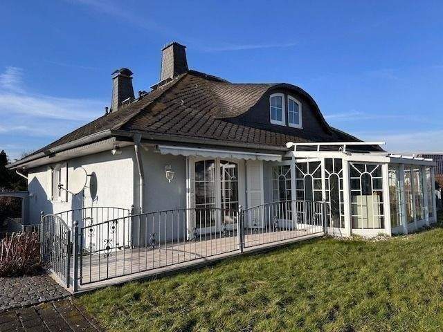 Einfamilienhaus Gudensberg Obervorschütz - 7 Zimmer, 285 m&sup2;, 549.000&euro; | Angebot:26391885