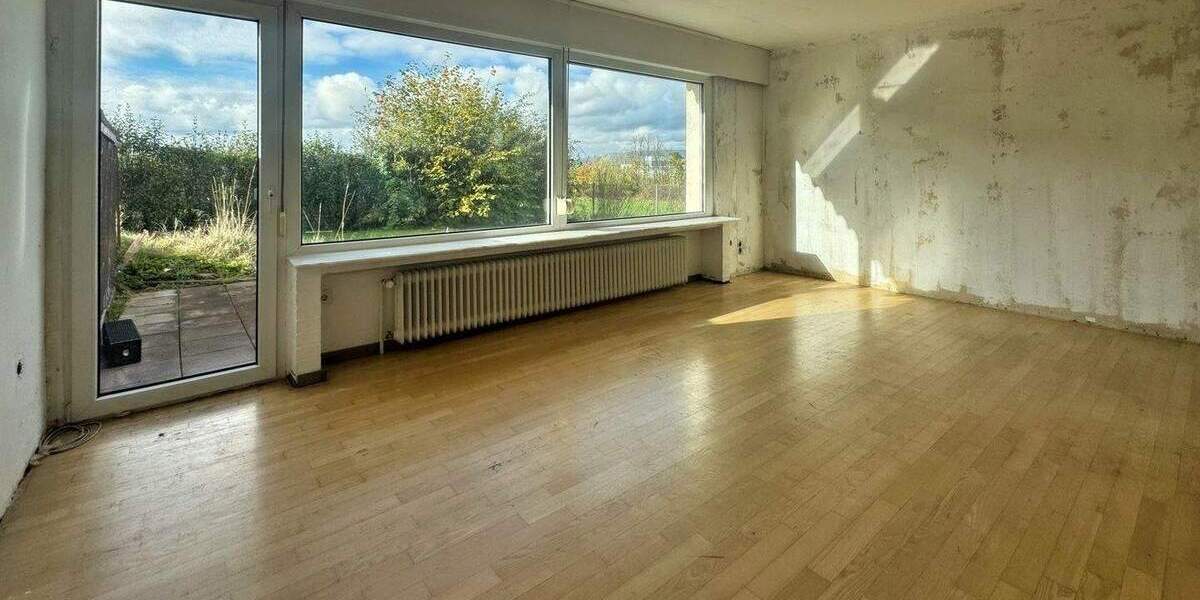 Einfamilienhaus Lohfelden Ochshausen - 7 Zimmer, 253 m&sup2;, 339.000&euro; | Angebot:23943176