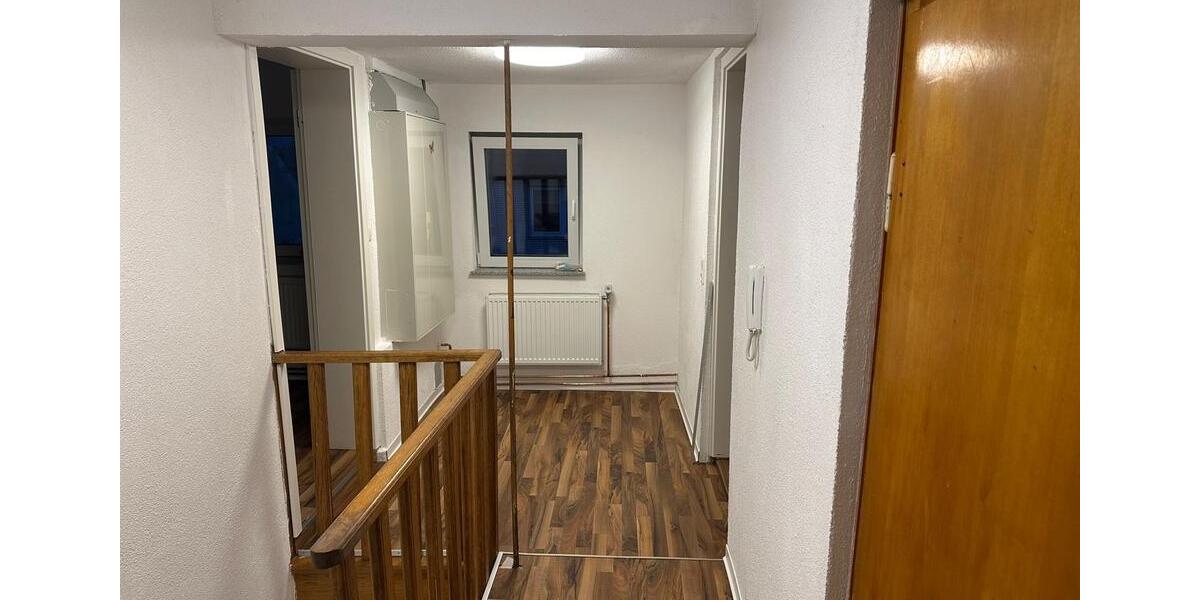 Einfamilienhaus Grebenstein - 6 Zimmer, 140 m&sup2;, 185.000&euro; | Angebot:26232358
