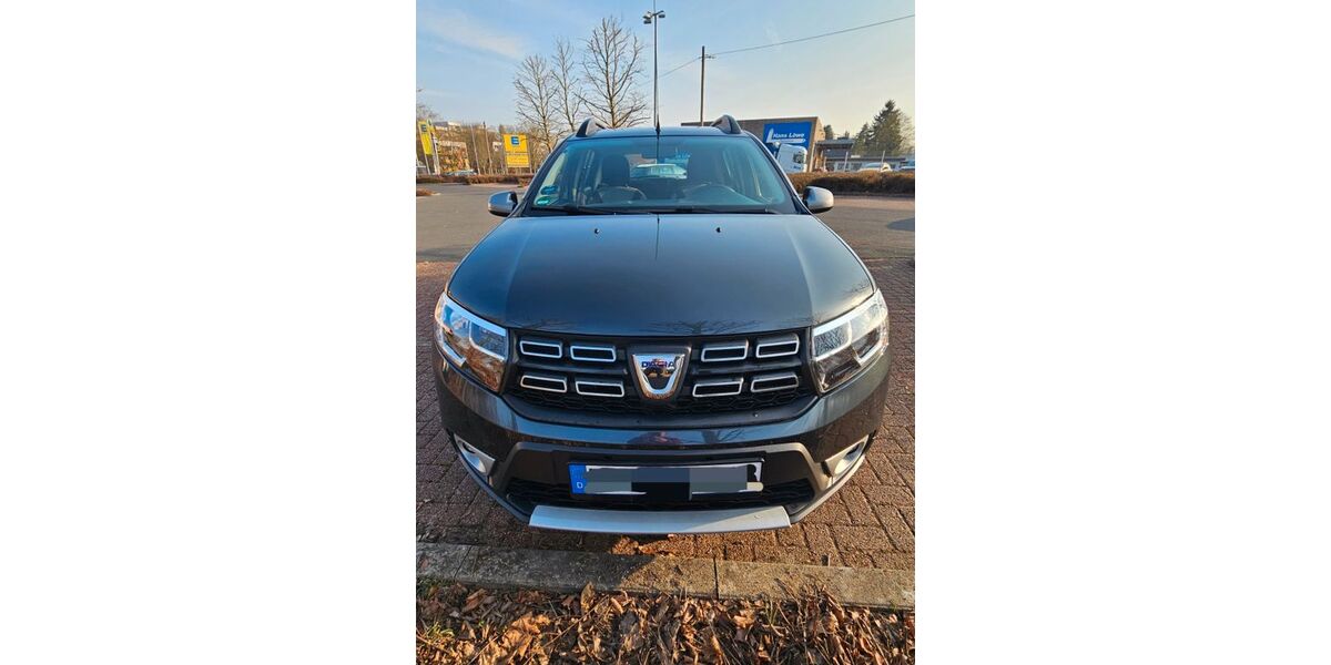 Dacia Sandero 27.300 km 9.800 &euro; Kassel 34132