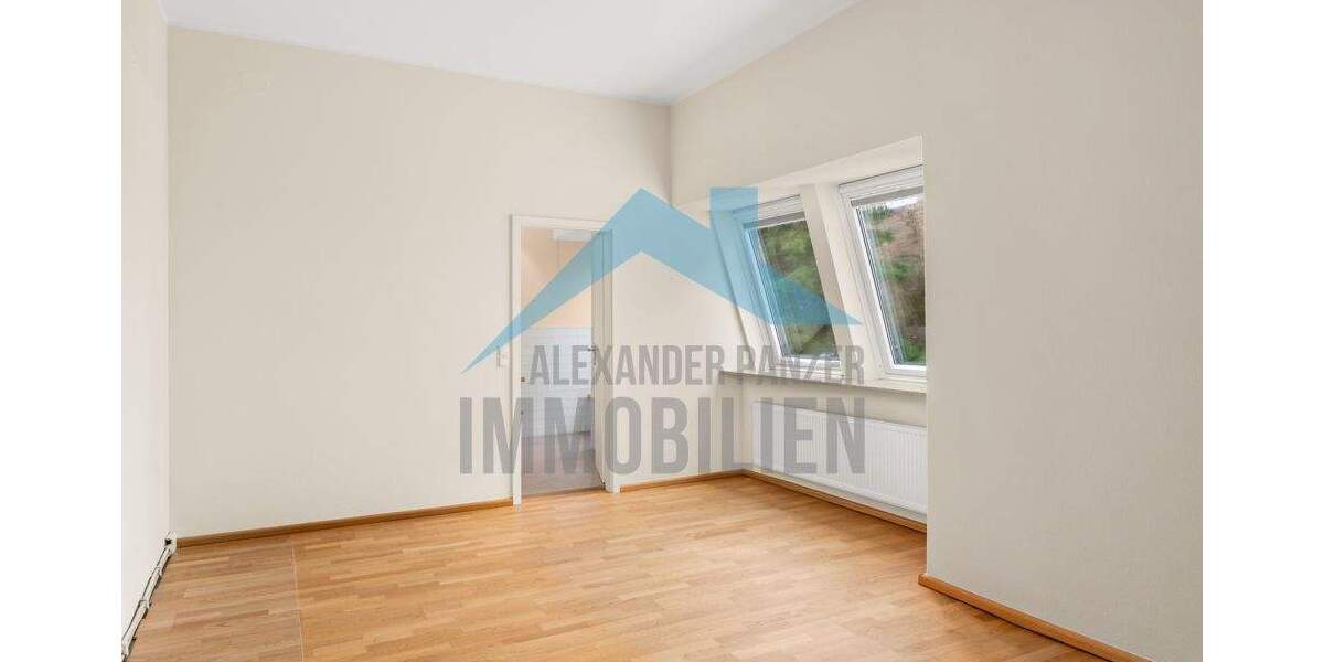 Etagenwohnung Fuldatal / Ihringshausen Ihringshausen - 4 Zimmer, 166 m&sup2;, 1.400&euro; | Angebot:25705733