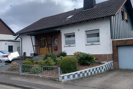 Haus Staufenberg - 7 Zimmer, 175 m&sup2;, 325.000&euro; | Angebot:25994331
