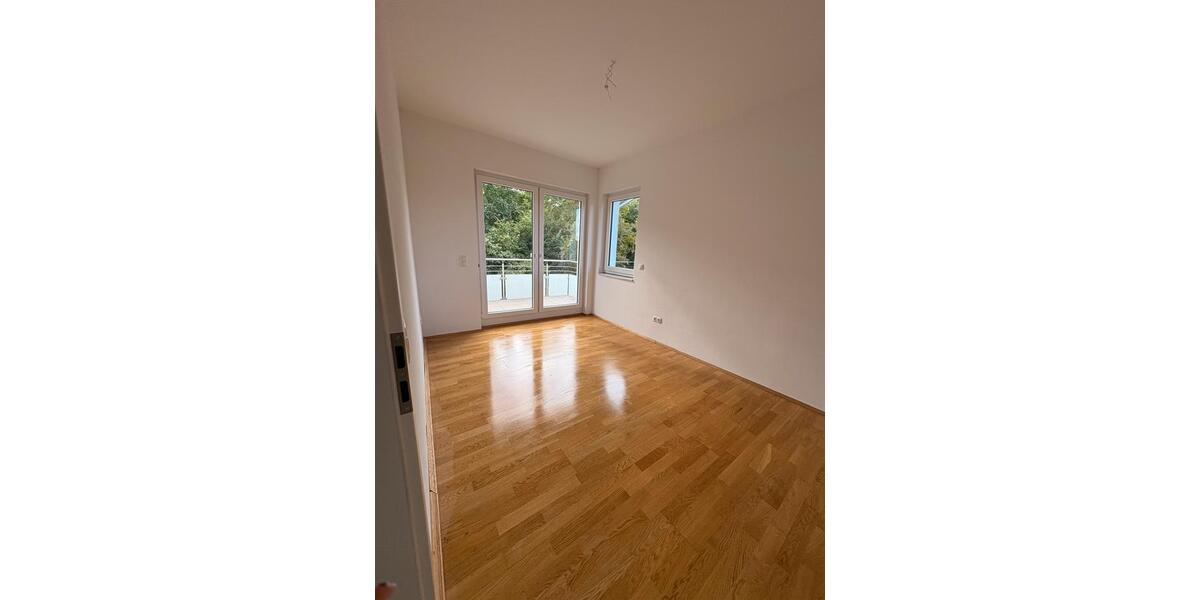 Einfamilienhaus Kassel Bettenhausen - 3 Zimmer, 130 m&sup2;, 1.690&euro; | Angebot:26234396