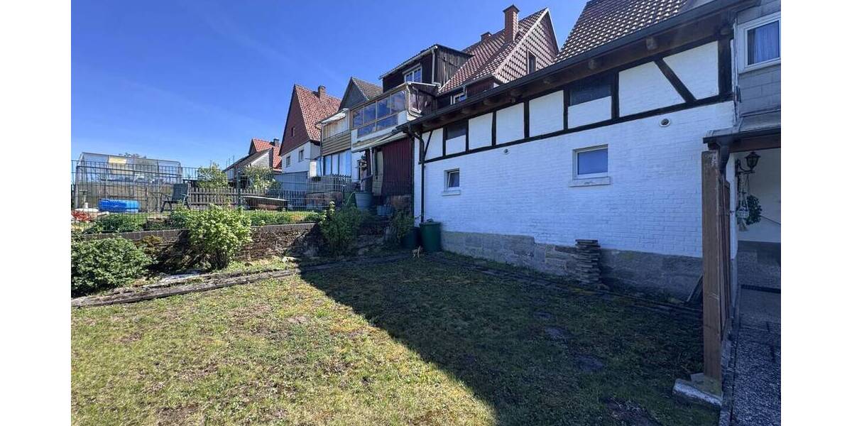 Einfamilienhaus Wolfhagen - 9 Zimmer, 210 m&sup2;, 159.000&euro; | Angebot:26657540