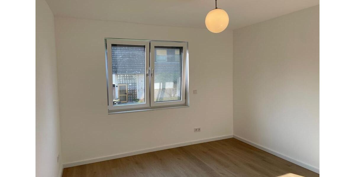 Kernsaniert - 1,5 Zimmerwhg 36qm ALL-in Miete in 34266 Niestetal 1.5 zimmer