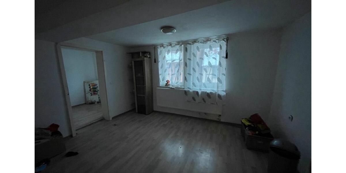 Etagenwohnung Breuna - 3 Zimmer, 73 m&sup2;, 700&euro; | Angebot:25533095